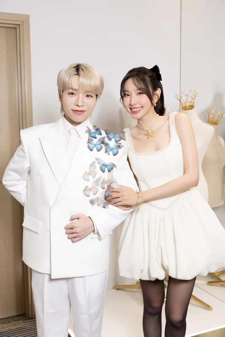 Hoang Thuy Linh Bánh Trôi Nước đã ghi dấu ấn trong lòng người yêu nhạc với phong cách độc đáo.