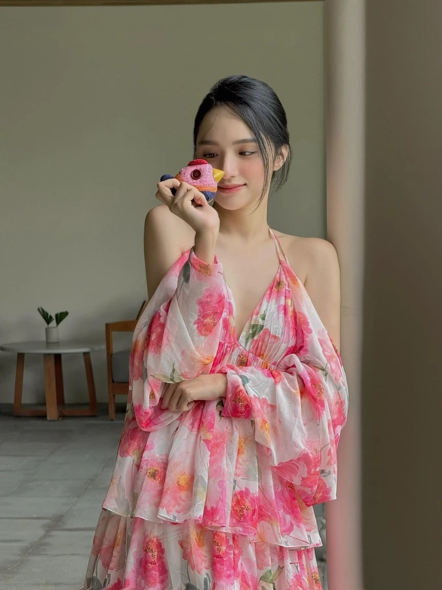 Gigi Hương Giang sinh năm mang đến thông tin về độ tuổi và quá trình phát triển sự nghiệp của cô.