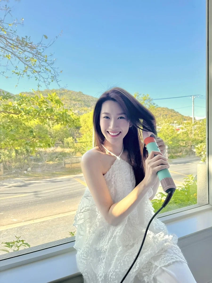 Mối quan hệ giữa Nhã Phương Thúy Ngân luôn nhận được sự quan tâm lớn từ cộng đồng mạng.