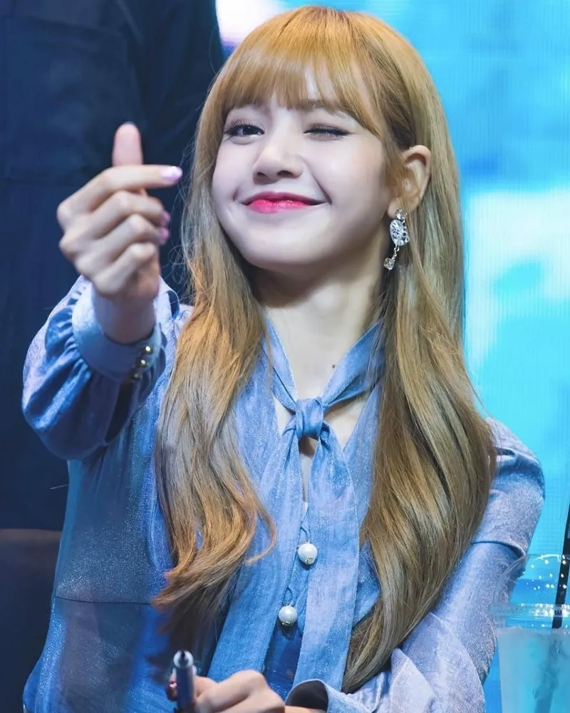 Blackpink meme lisa là sự sáng tạo hài hước từ Lisa trong nhóm.