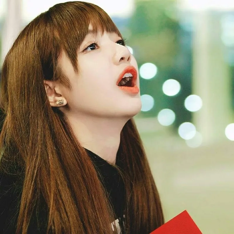 Blackpink meme pictures luôn tạo ra những bức ảnh thú vị từ các tình huống vui nhộn.