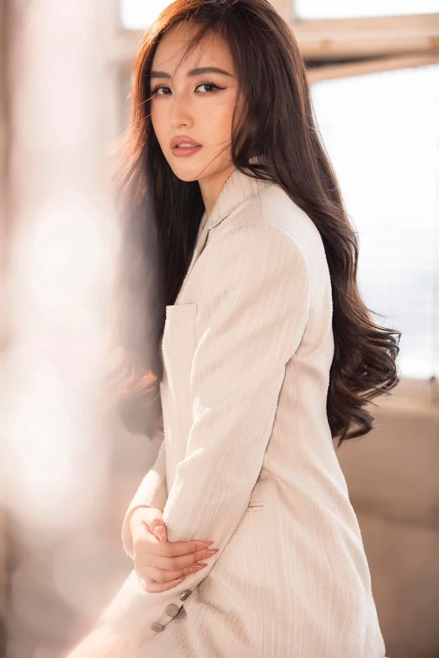 Hoa hậu Phương Thúy luôn gây ấn tượng mạnh với vẻ đẹp tựa thiên thần.