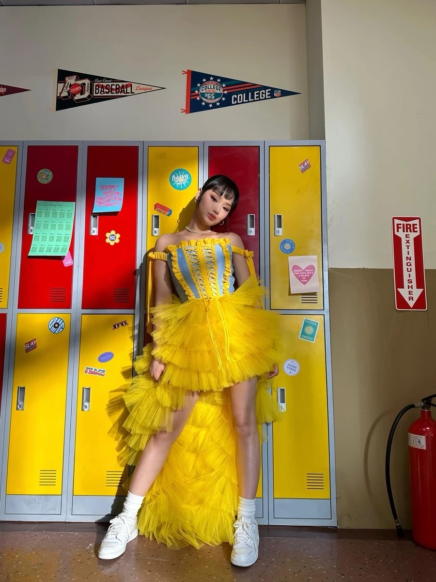 Cùng thưởng thức những bài hát của ca sĩ Miu Lê để cảm nhận sự ngọt ngào trong từng ca từ.