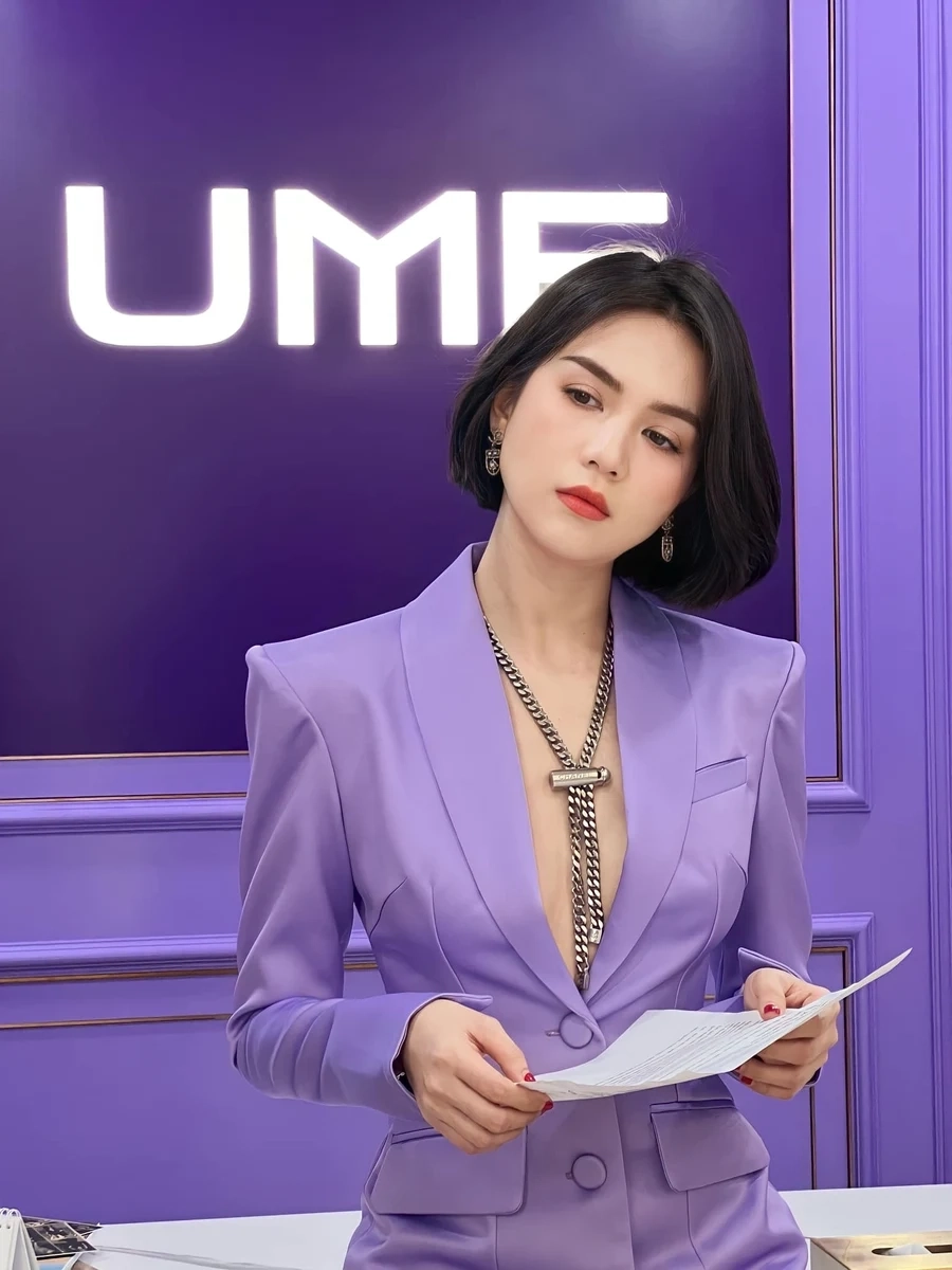 Nội y Ngọc Trinh ngày xưa là hình ảnh gợi nhớ về sự khởi đầu đầy nỗ lực của cô.