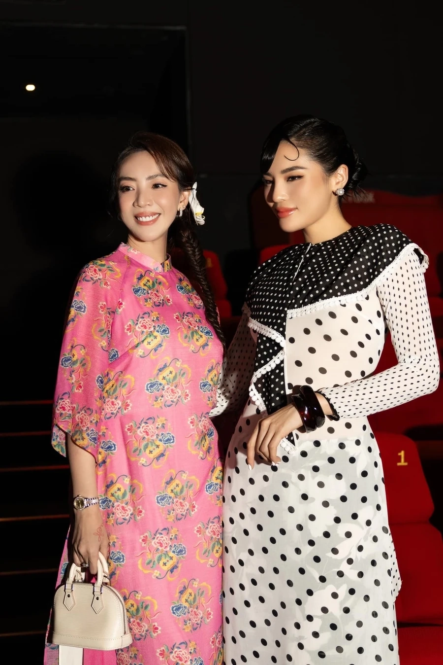 Kỳ Duyên Minh Tú là cặp đôi gắn liền với sự nghiệp và những thành công lớn.