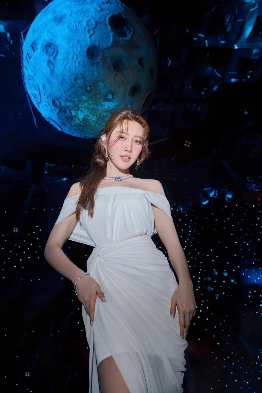 Cùng thưởng thức những bộ Phim Thúy Ngân đầy cảm xúc và ấn tượng.