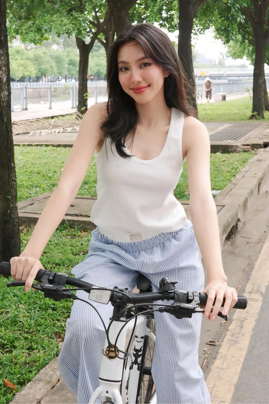 Tiểu sử Hoàng Thùy Linh kể về hành trình âm nhạc đầy ấn tượng của cô.