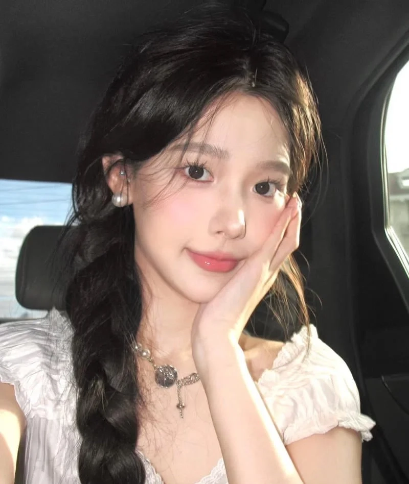 Ảnh đại diện đẹp nữ, hoàn hảo cho mọi trang cá nhân