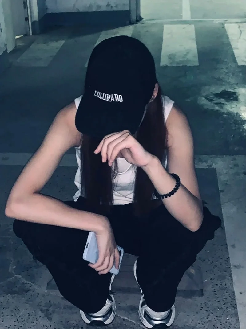 Hình nền ngầu cho nữ mạnh mẽ và đầy khí chất