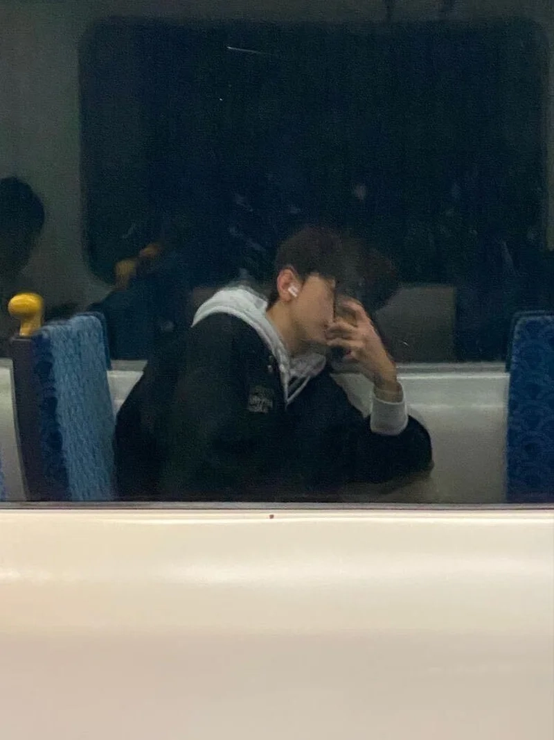 Các ảnh đại diện facebook đẹp, thu hút mọi ánh nhìn