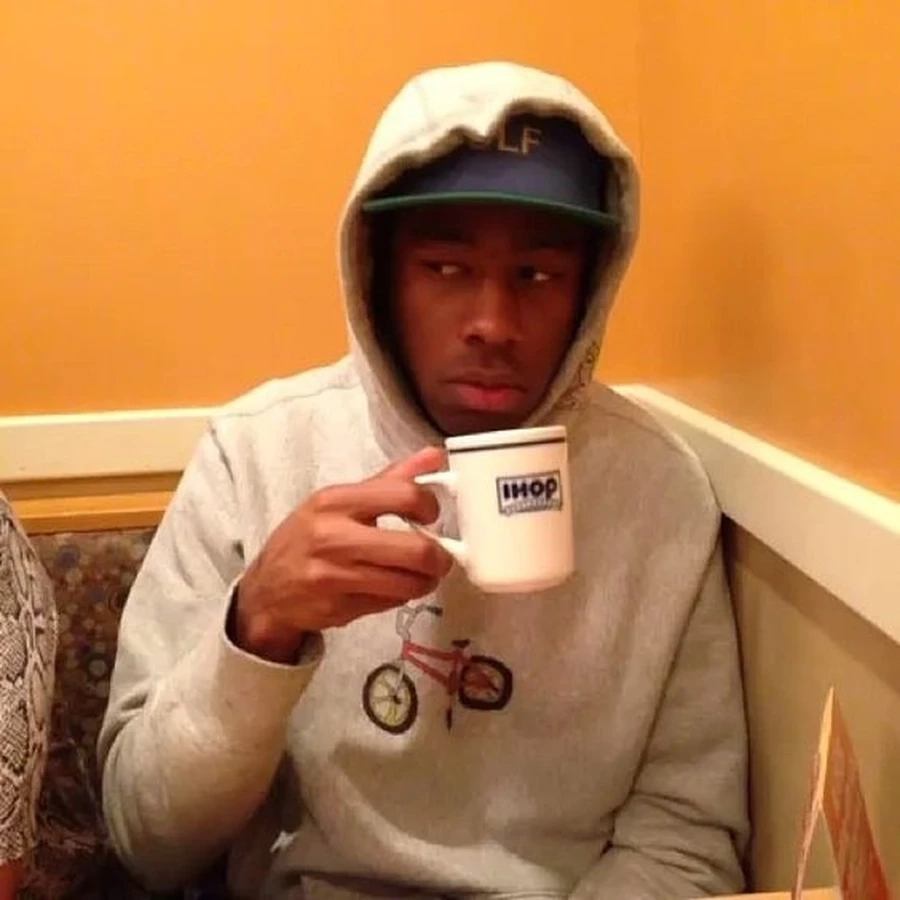 Cái nhìn hoang mang của meme anh da đen chấm hỏi tạo trend mạnh trên mạng