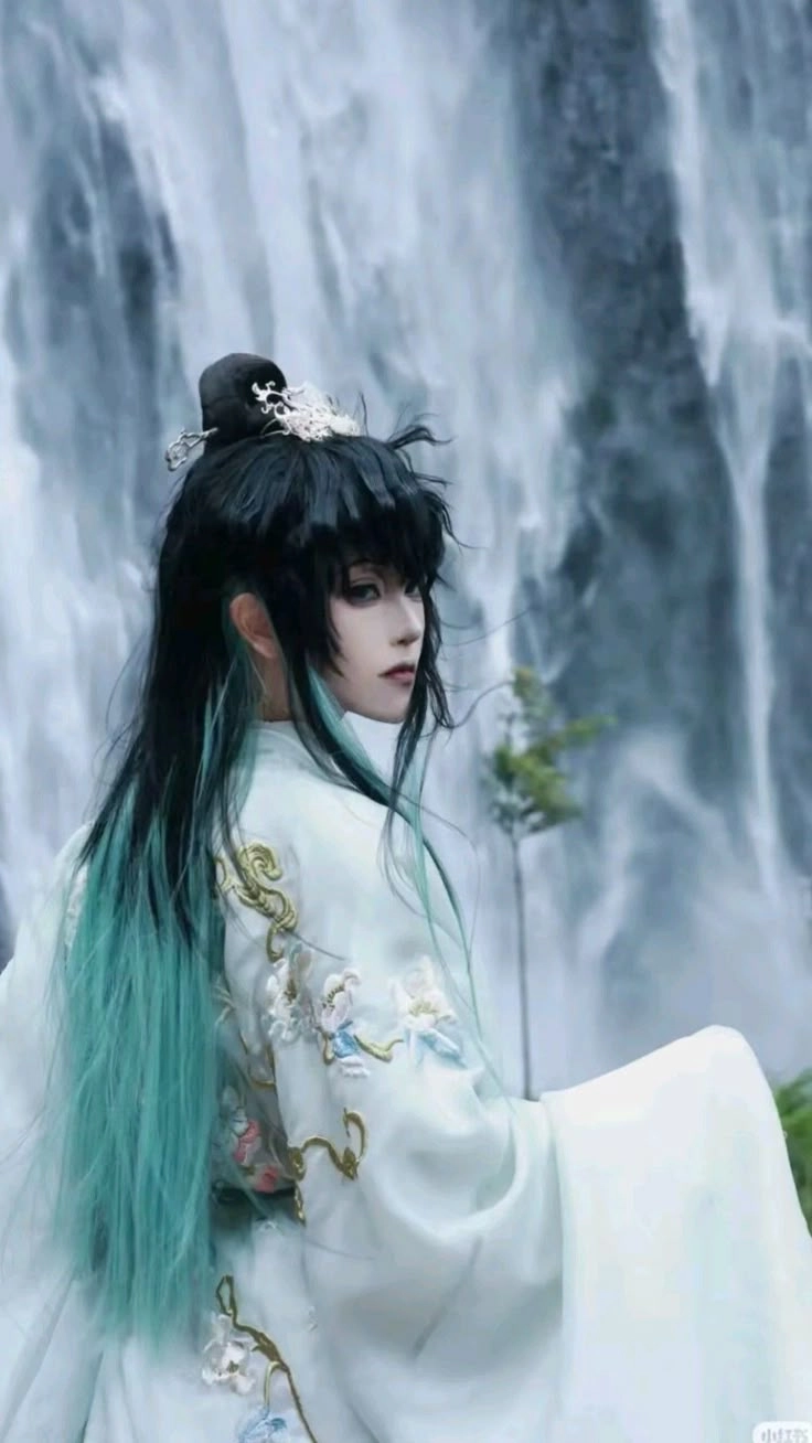 Tokito Muichiro cosplay khiến fan mê mẩn