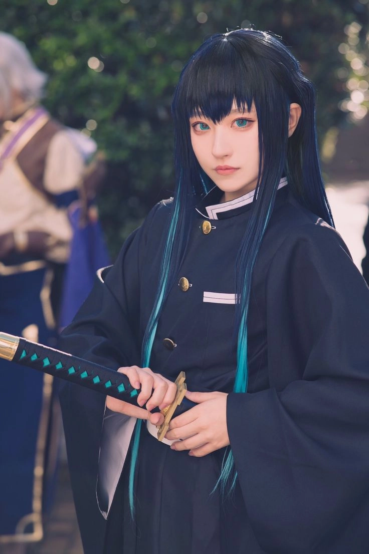Ảnh Muichiro cosplay đẹp tựa nhân vật bước ra đời thực