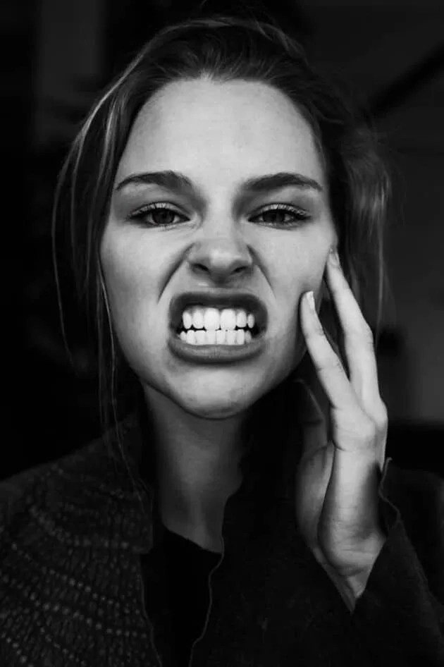 Meme con mèo tức giận sẽ làm bạn bật cười vì sự dễ thương của nó