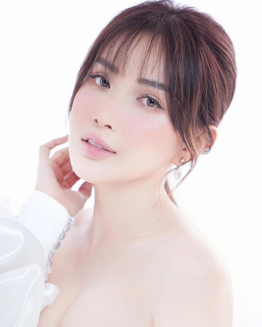 Avatar gái xinh dễ thương được nhiều người chọn