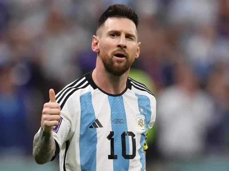 Messi meme picture phù hợp chia sẻ mạng xã hội