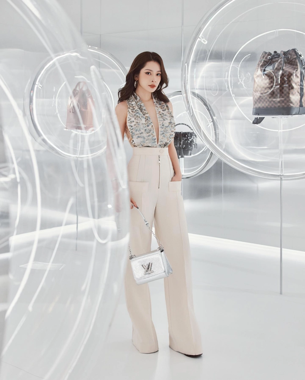 Hình nền gái xinh 4k cho máy tính sắc nét.