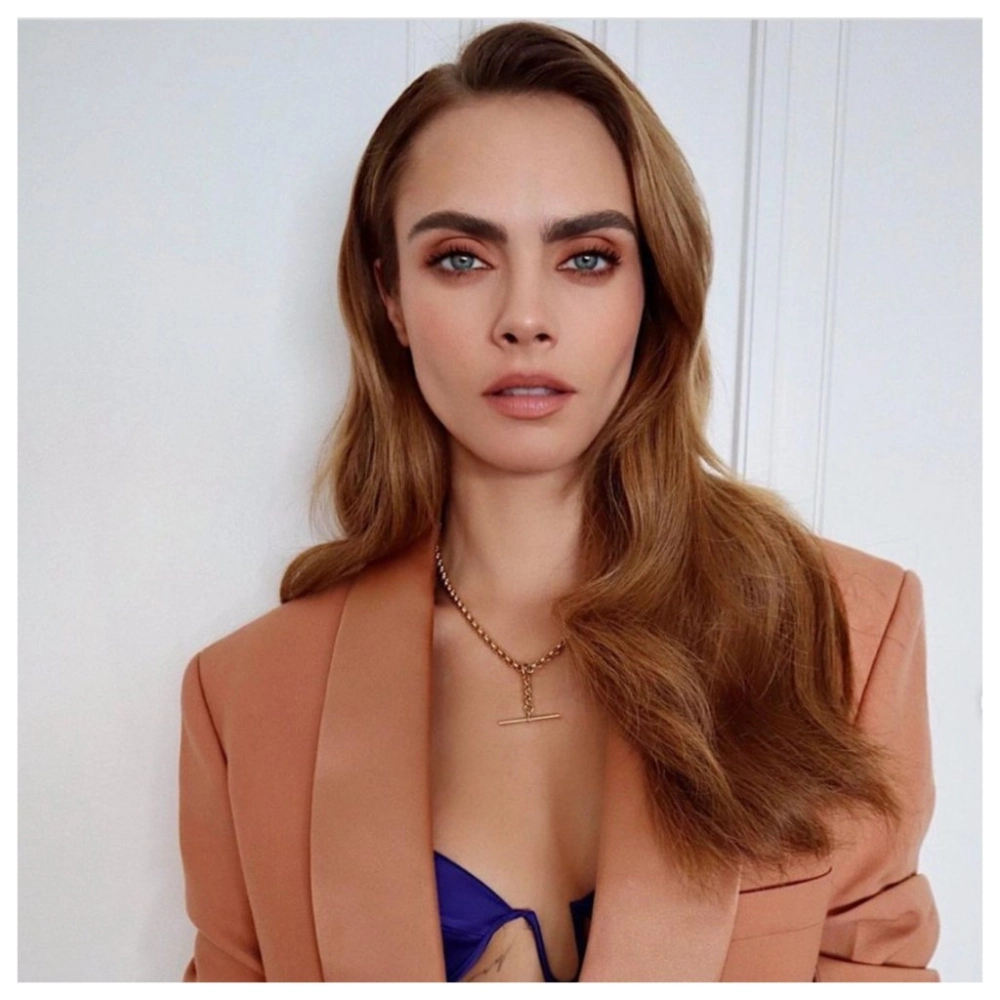 Cara Delevingne gf thu hút sự chú ý của truyền thông.