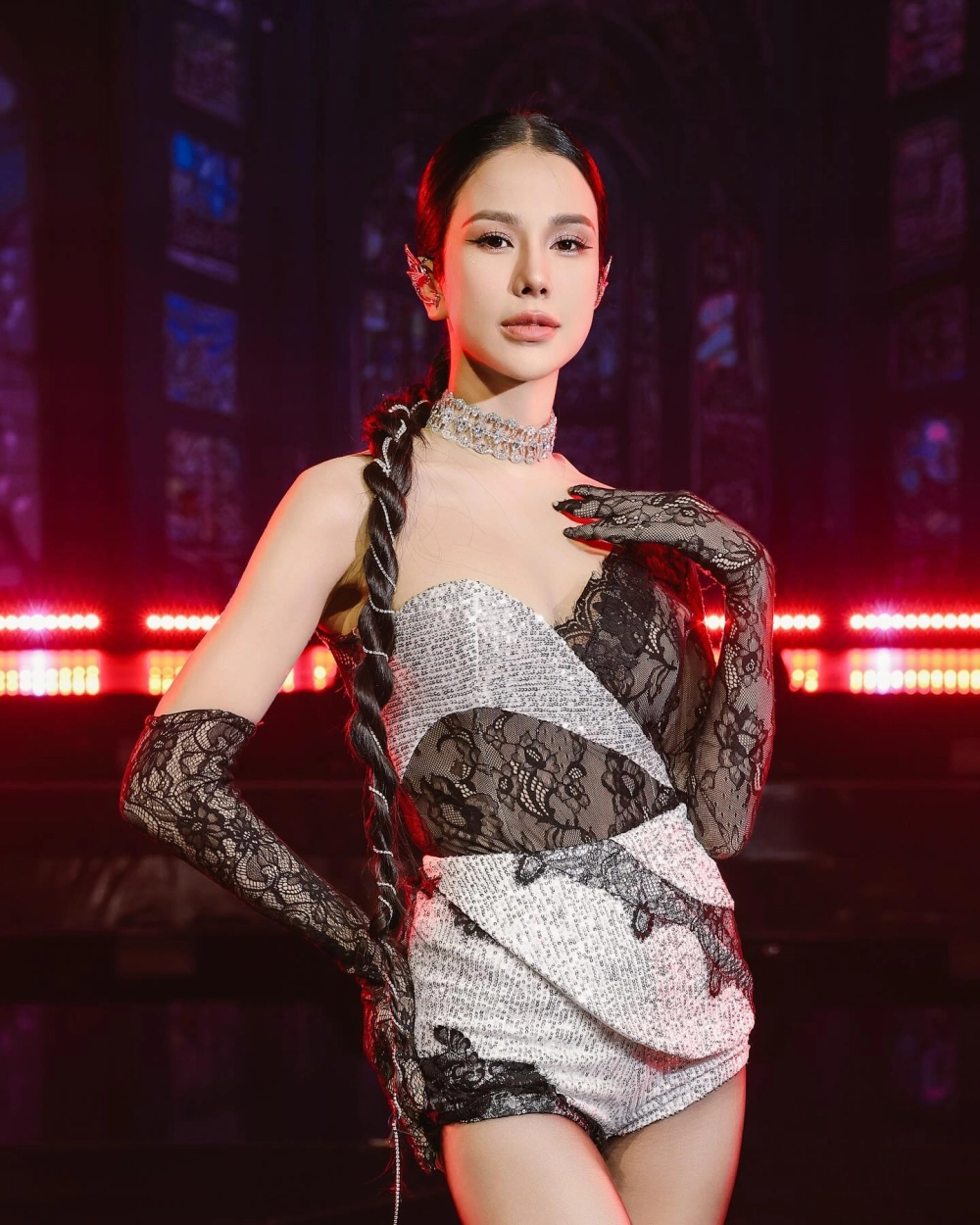 Nét đẹp thanh thoát và tỉ lệ vàng của những cô gái đẹp dáng chuẩn hiện nay.